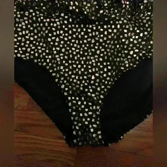 Swimsuits For All Gold and Black Blouson one piece Plus Size 26 - Picture 8 of 15